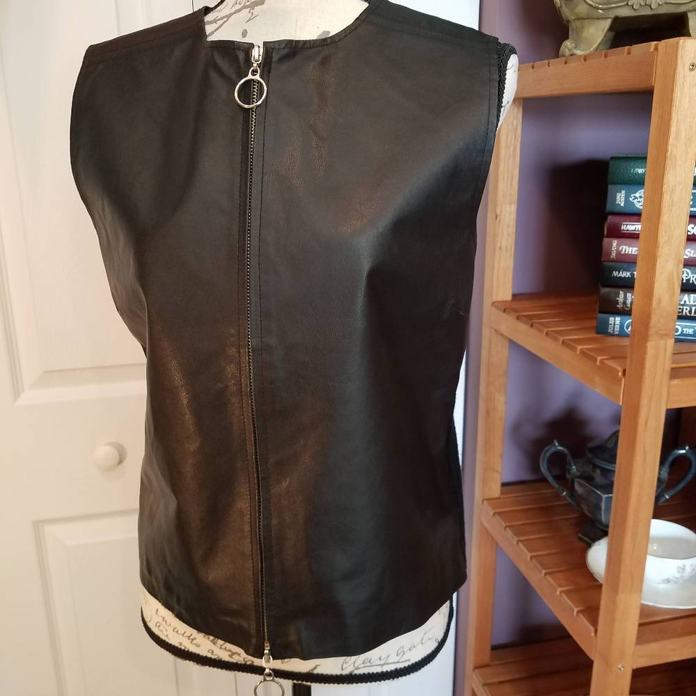 NWOT - GENUINE leather vest w/sweater back